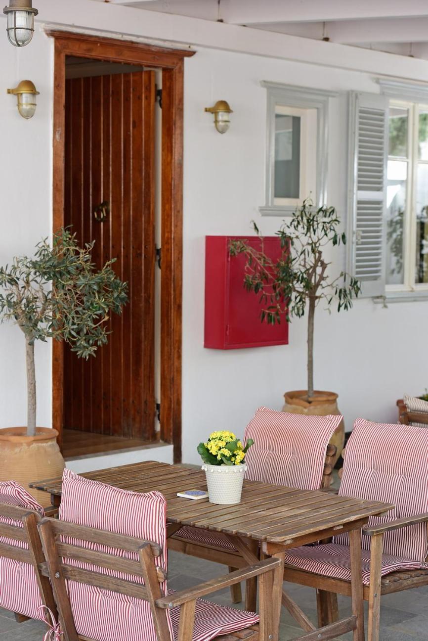 Athina Guesthouse Hydra  Bagian luar foto