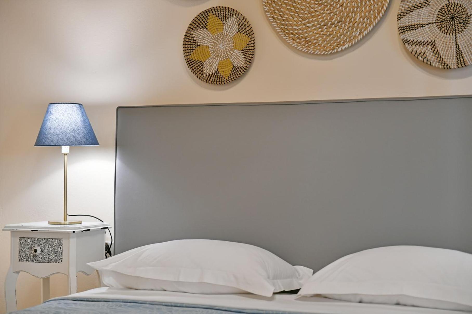 Athina Guesthouse Hydra  Bagian luar foto
