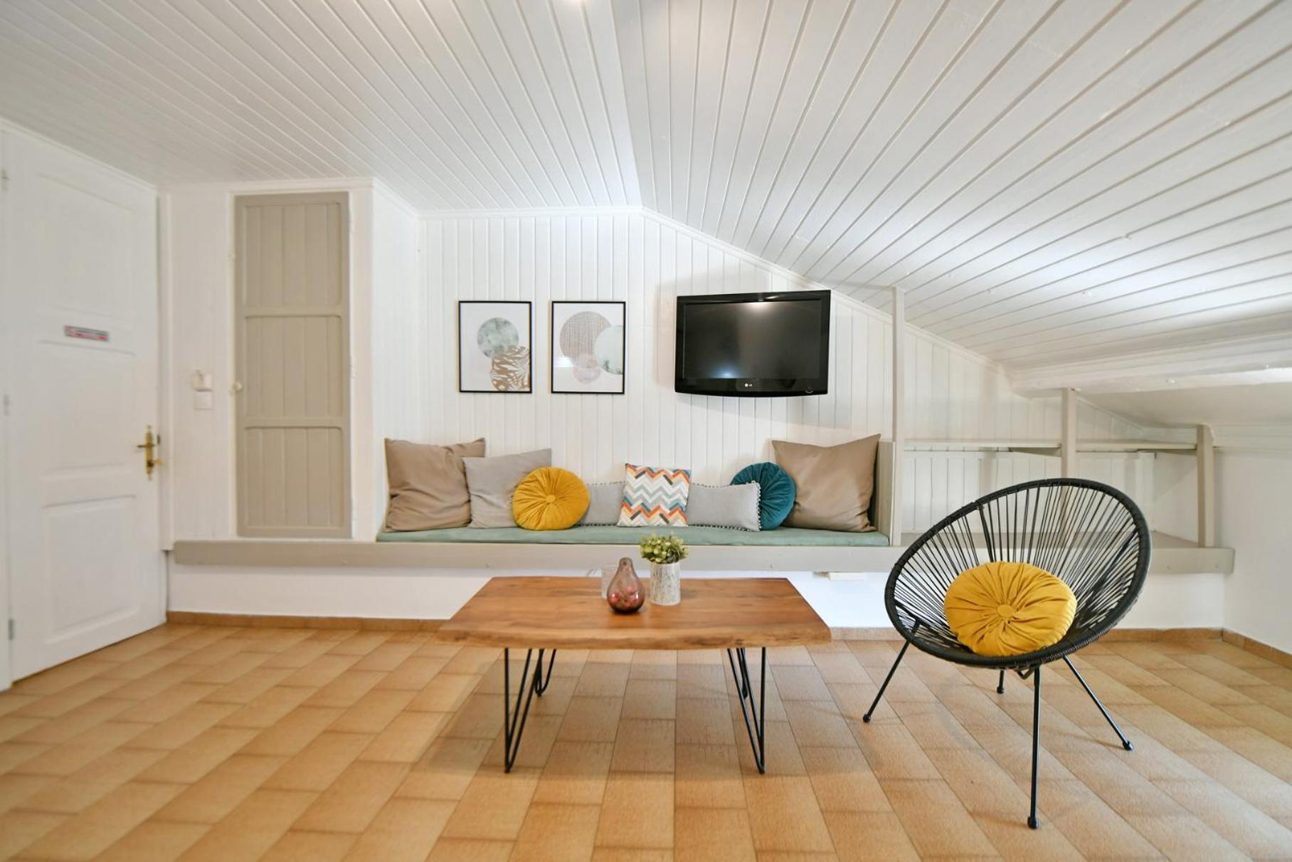 Athina Guesthouse Hydra  Bagian luar foto