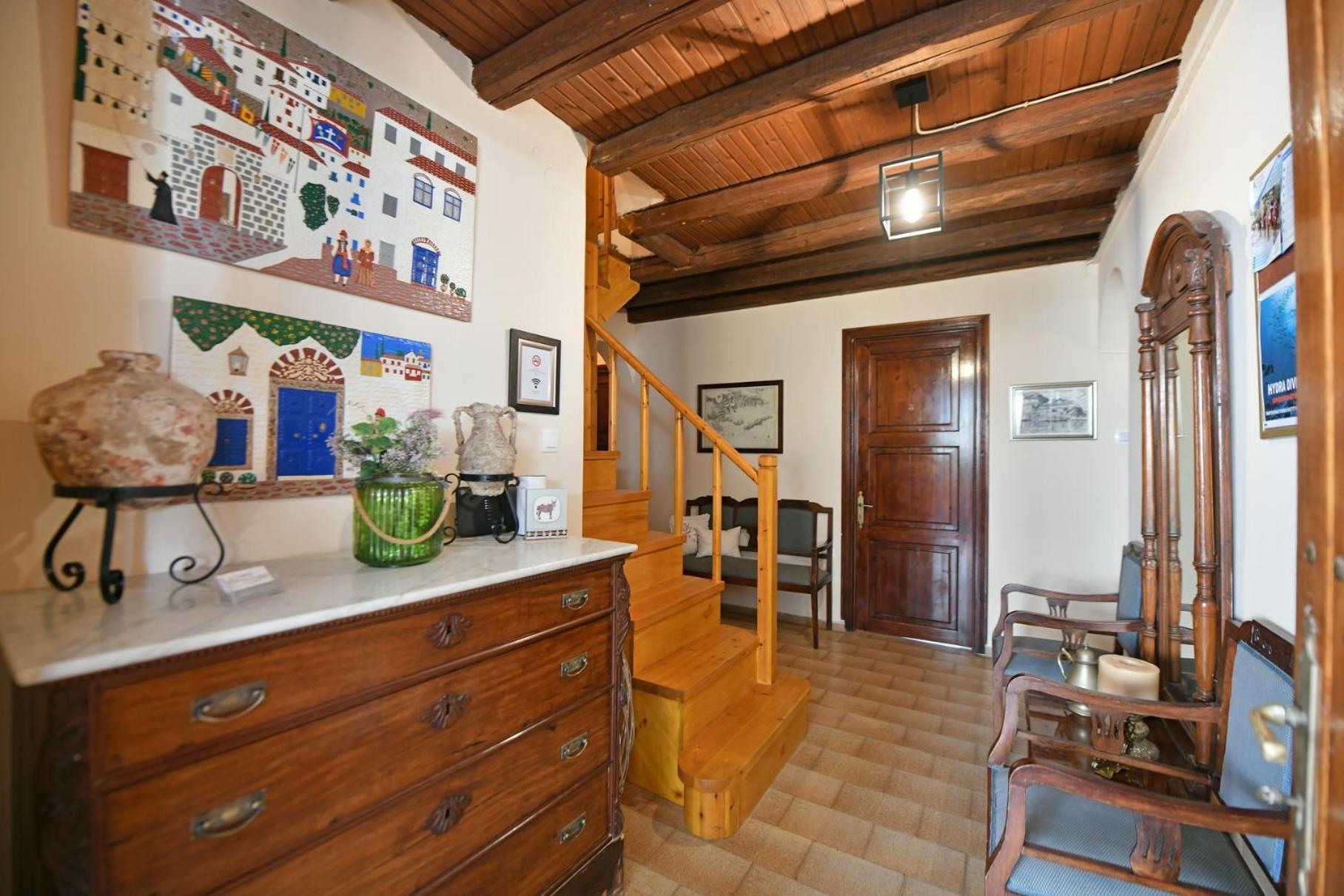 Athina Guesthouse Hydra  Bagian luar foto