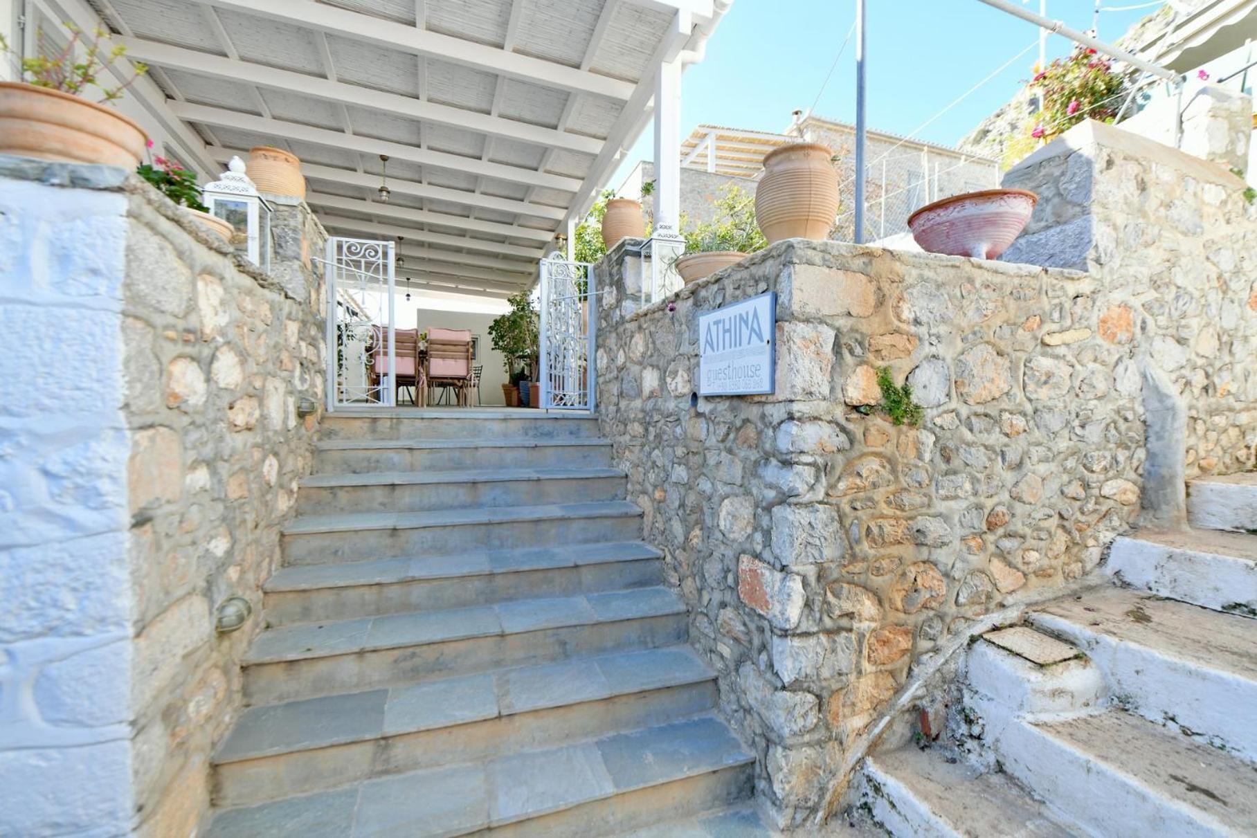 Athina Guesthouse Hydra  Bagian luar foto