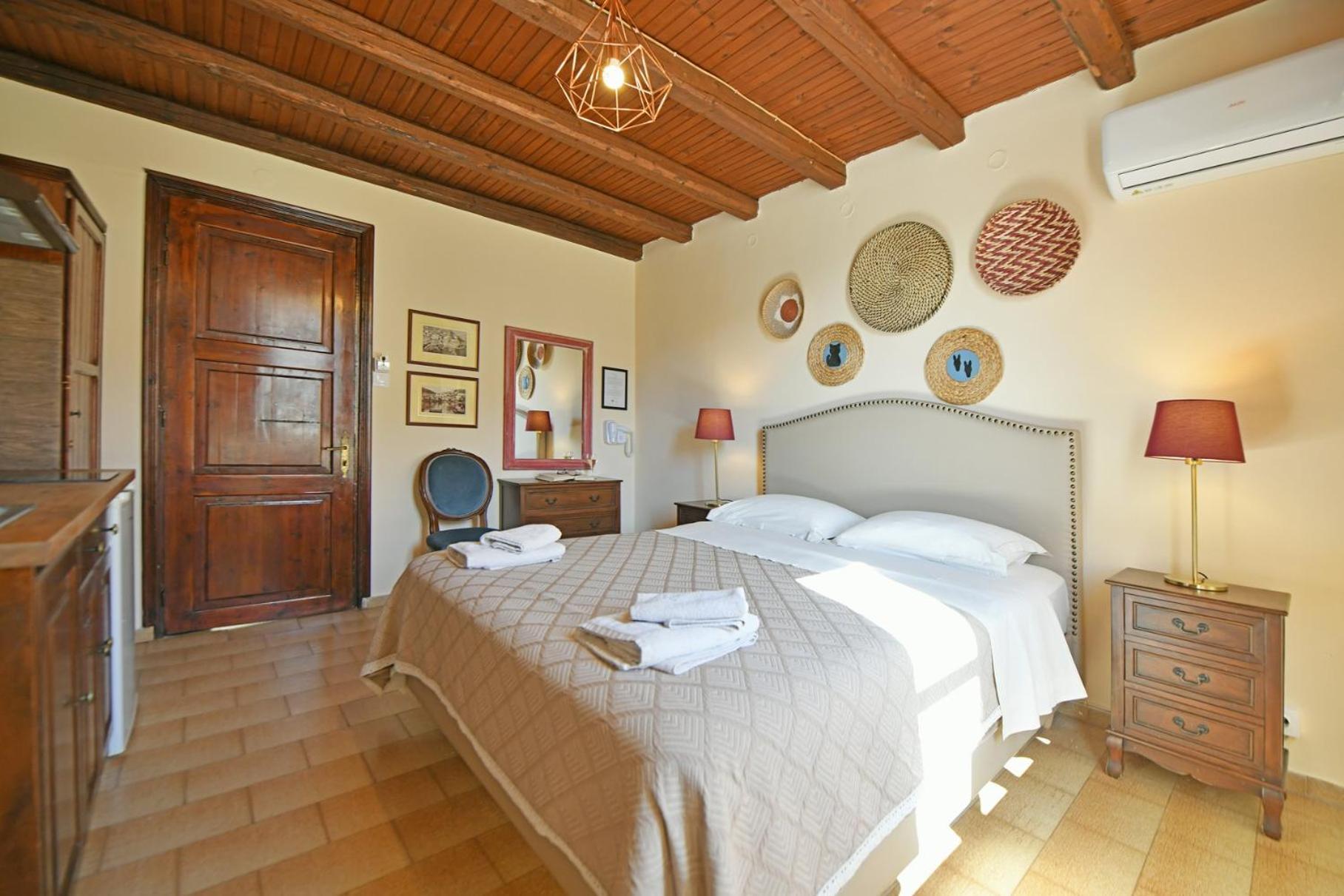 Athina Guesthouse Hydra  Bagian luar foto