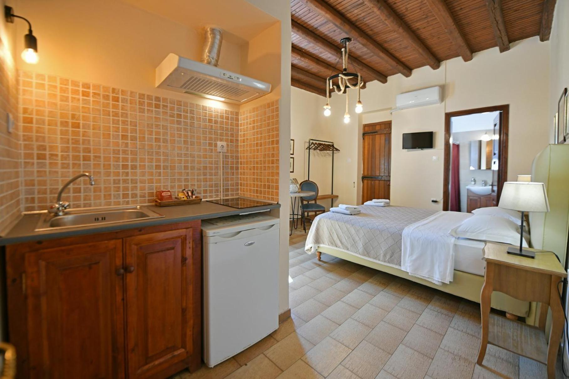 Athina Guesthouse Hydra  Bagian luar foto
