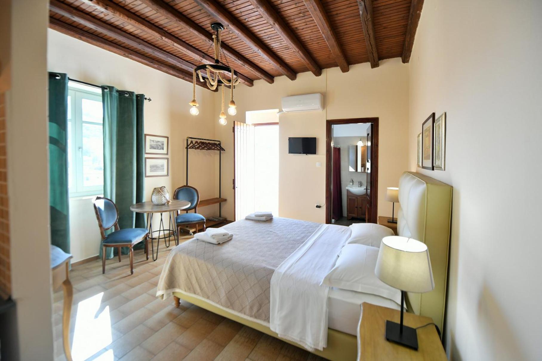 Athina Guesthouse Hydra  Bagian luar foto