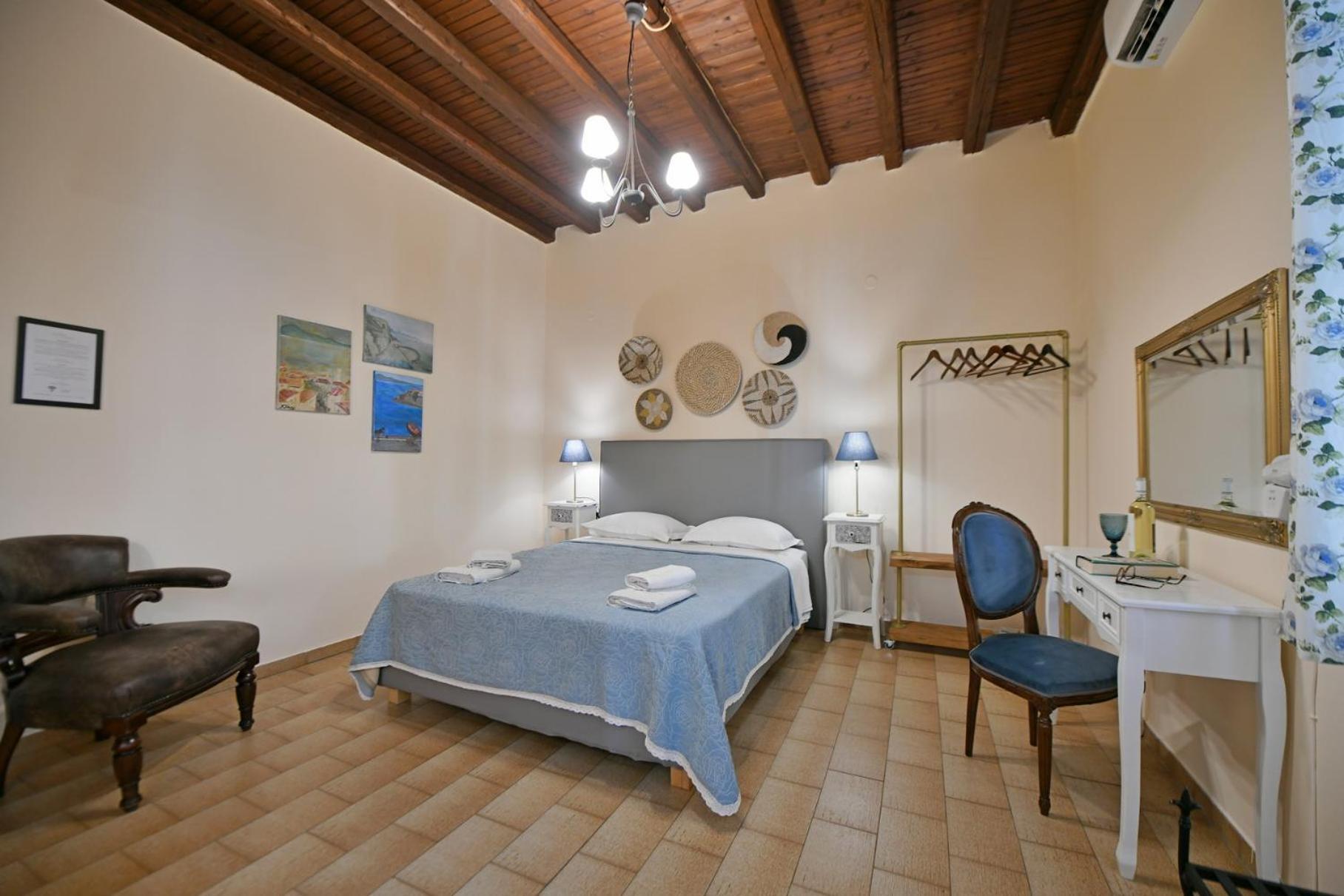 Athina Guesthouse Hydra  Bagian luar foto
