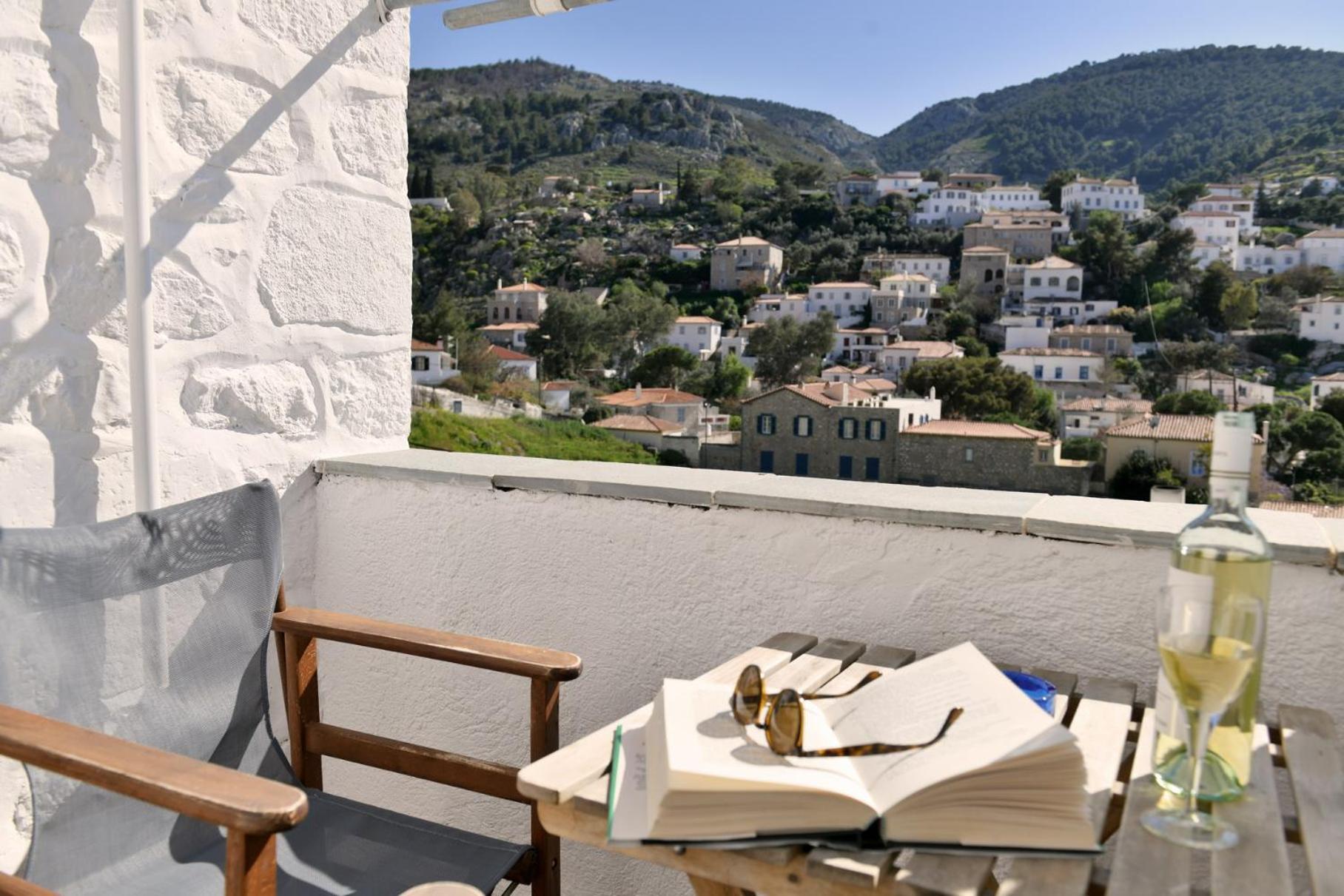 Athina Guesthouse Hydra  Bagian luar foto