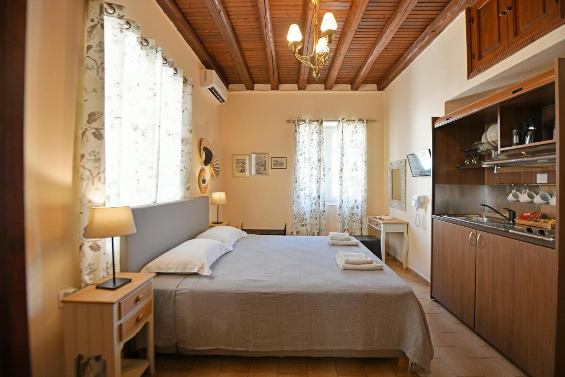 Athina Guesthouse Hydra  Bagian luar foto